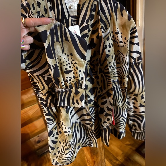 Vintage Escada‎ Italian Silk Blouse - Picture 3 of 16